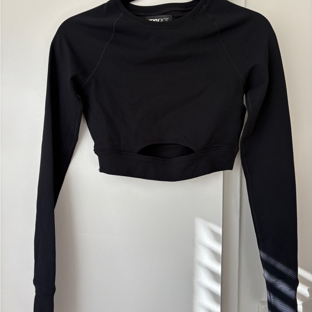 Beach Riot Black Long Sleeve Work Out Top